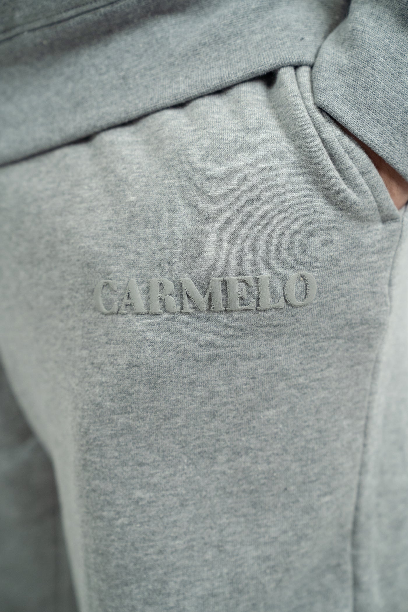PUFF PRINT LOGO TRACKSUIT GREY